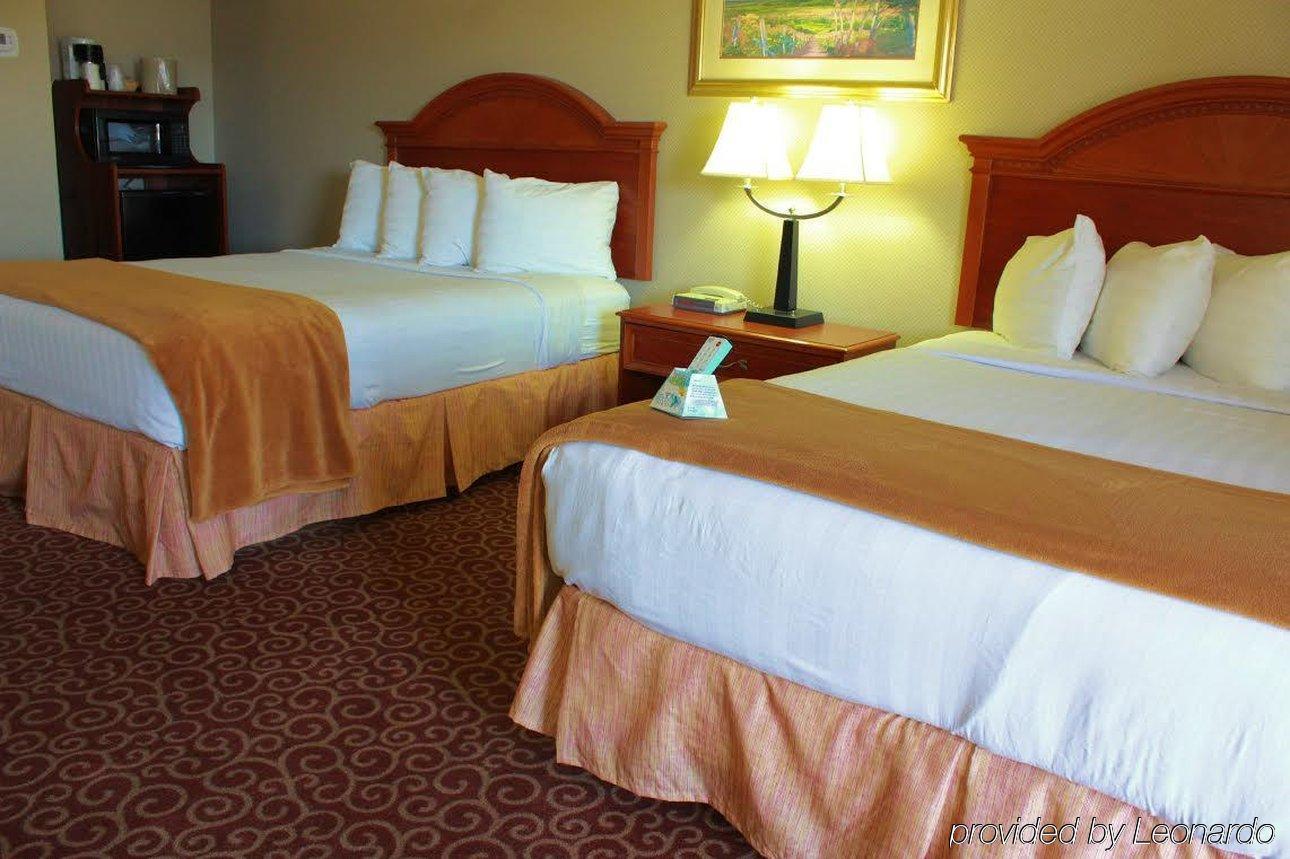 Red Arrow Inn & Suites, A Travelodge By Wyndham مونتروز المظهر الخارجي الصورة