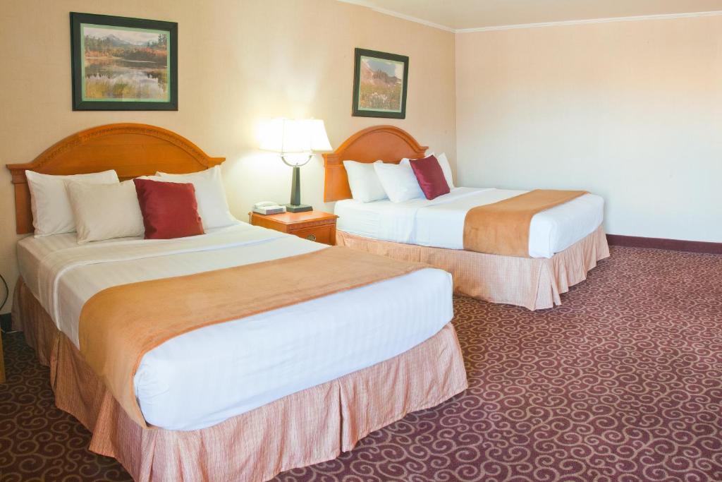 Red Arrow Inn & Suites, A Travelodge By Wyndham مونتروز الغرفة الصورة